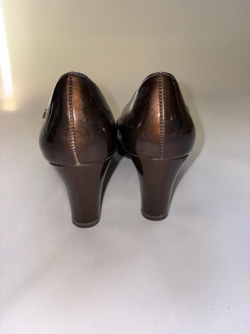 Etienne Aigner Haven Bronze Patent Leather Dress Pumps‎ Size 7.5 - Picture 6 of 10